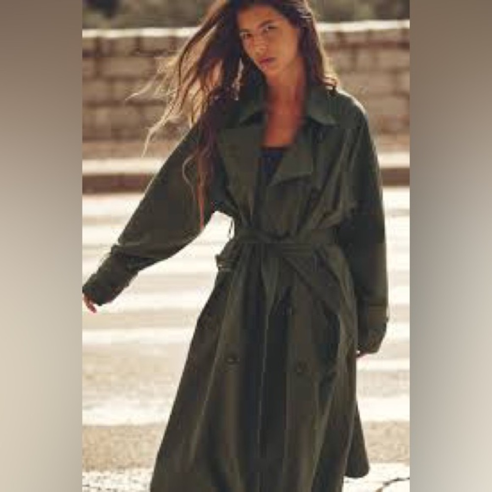 Classic Zara olive Trench Coat with Belted Waist and Checkered Lining